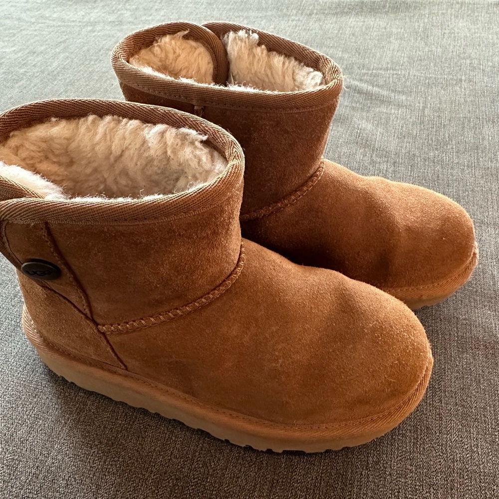Kids jona chestnut Uggs